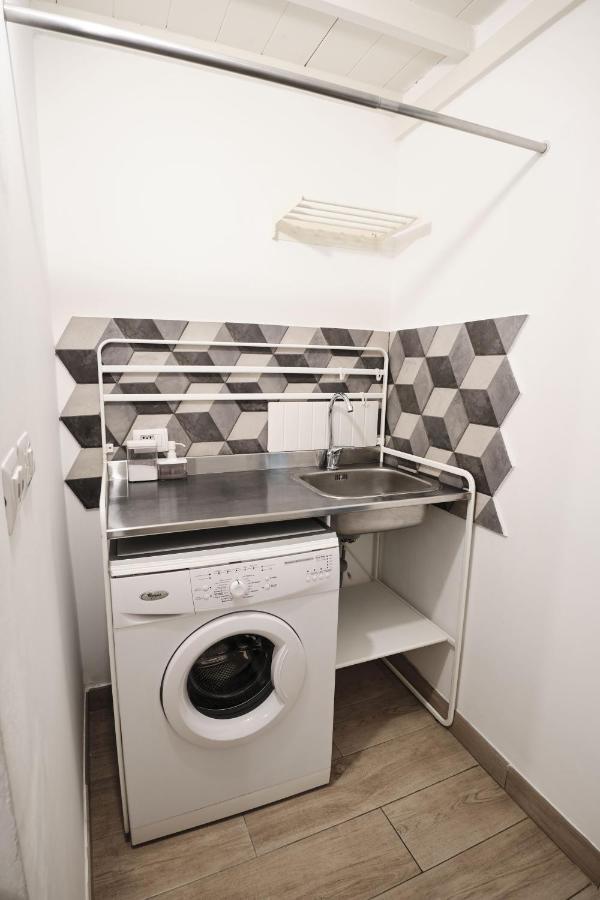 Ferienwohnung Scalo Al Castello Locate di Triulzi Exterior foto